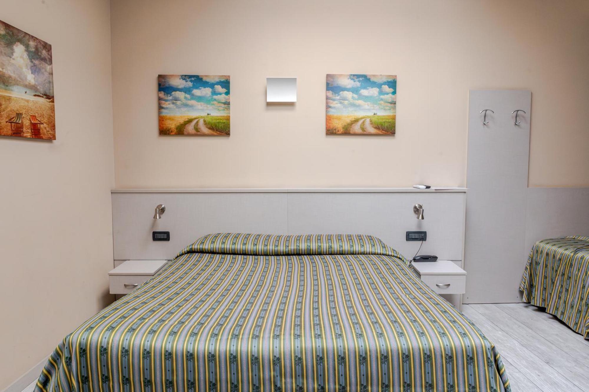 Hotel Posta - 3 Stars - Comfortable Stay In Ventimiglia Exterior photo