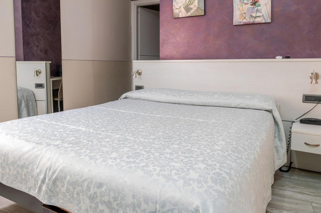 Hotel Posta - 3 Stars - Comfortable Stay In Ventimiglia Exterior photo